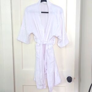Paris Hilton White V-Neck Robe with Tie Belt O/S - BUT Fits Like A Small  NWOT